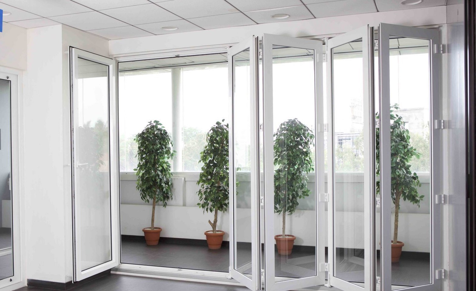 Kinh nghiệm chọn cửa nhôm kính chất lượng cho nhà ở