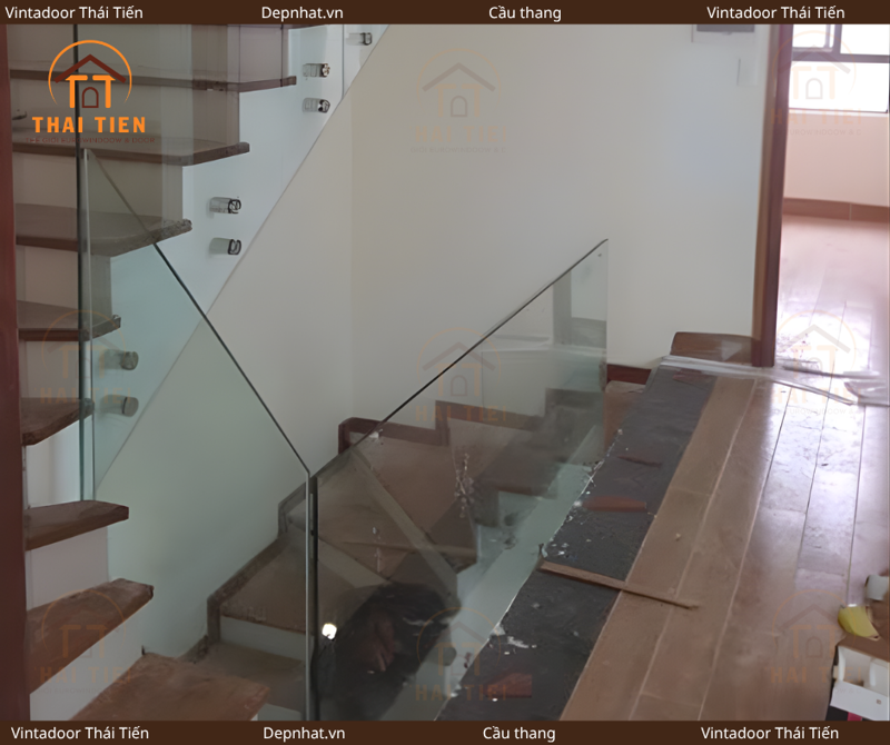 Cầu thang không tay vịn