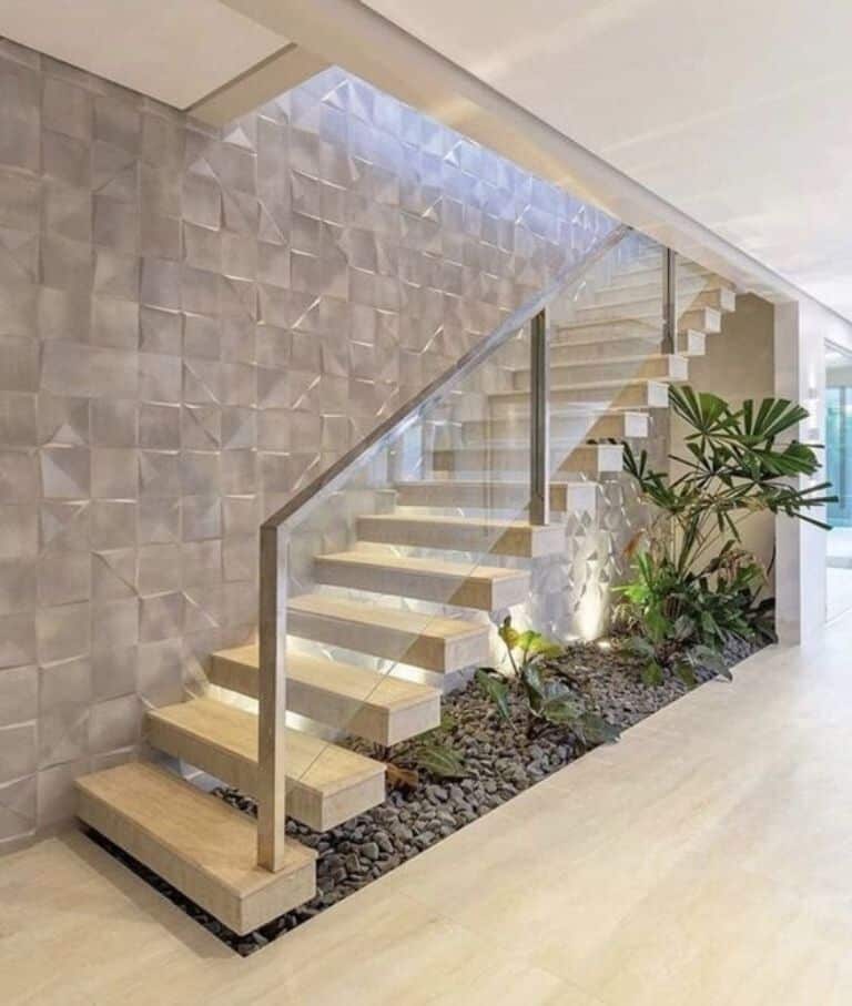 Cầu thang kính tay vịn inox