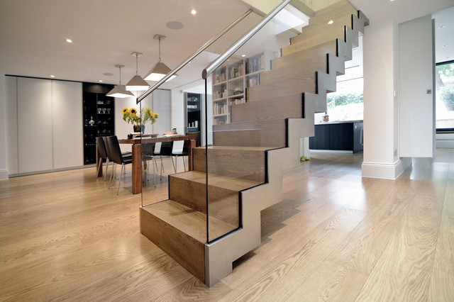 Cầu thang nhôm kính hiện đại