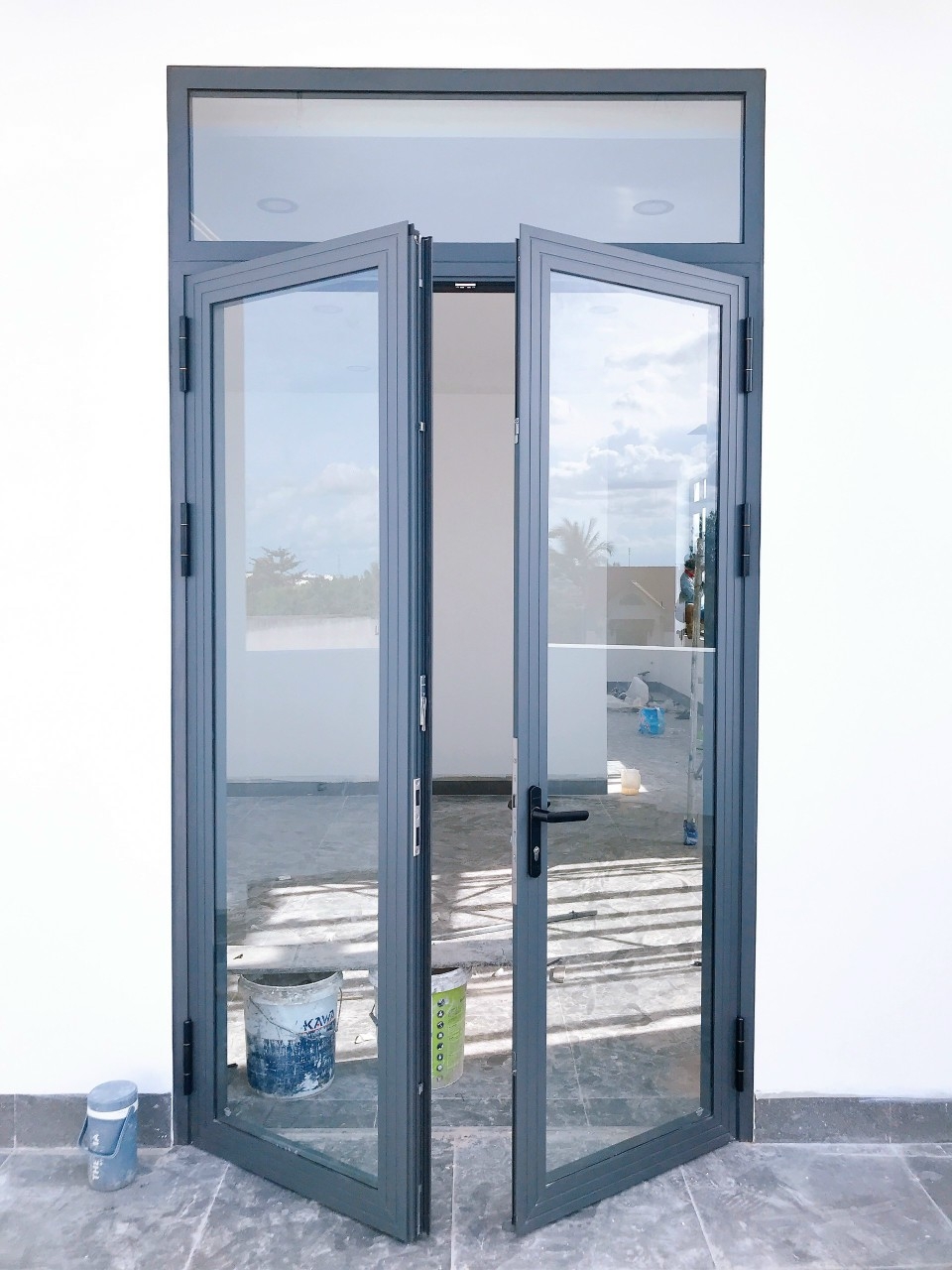 Cửa đi 2 cánh mở quay