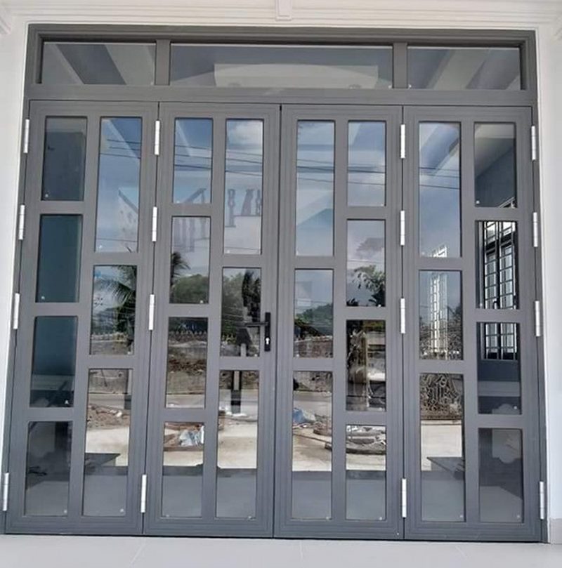 Cửa đi 4 cánh chia đố