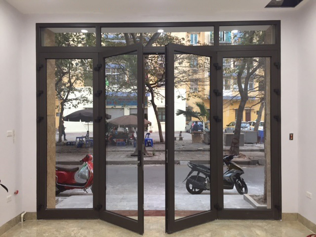 Cửa đi 4 cánh mở quay