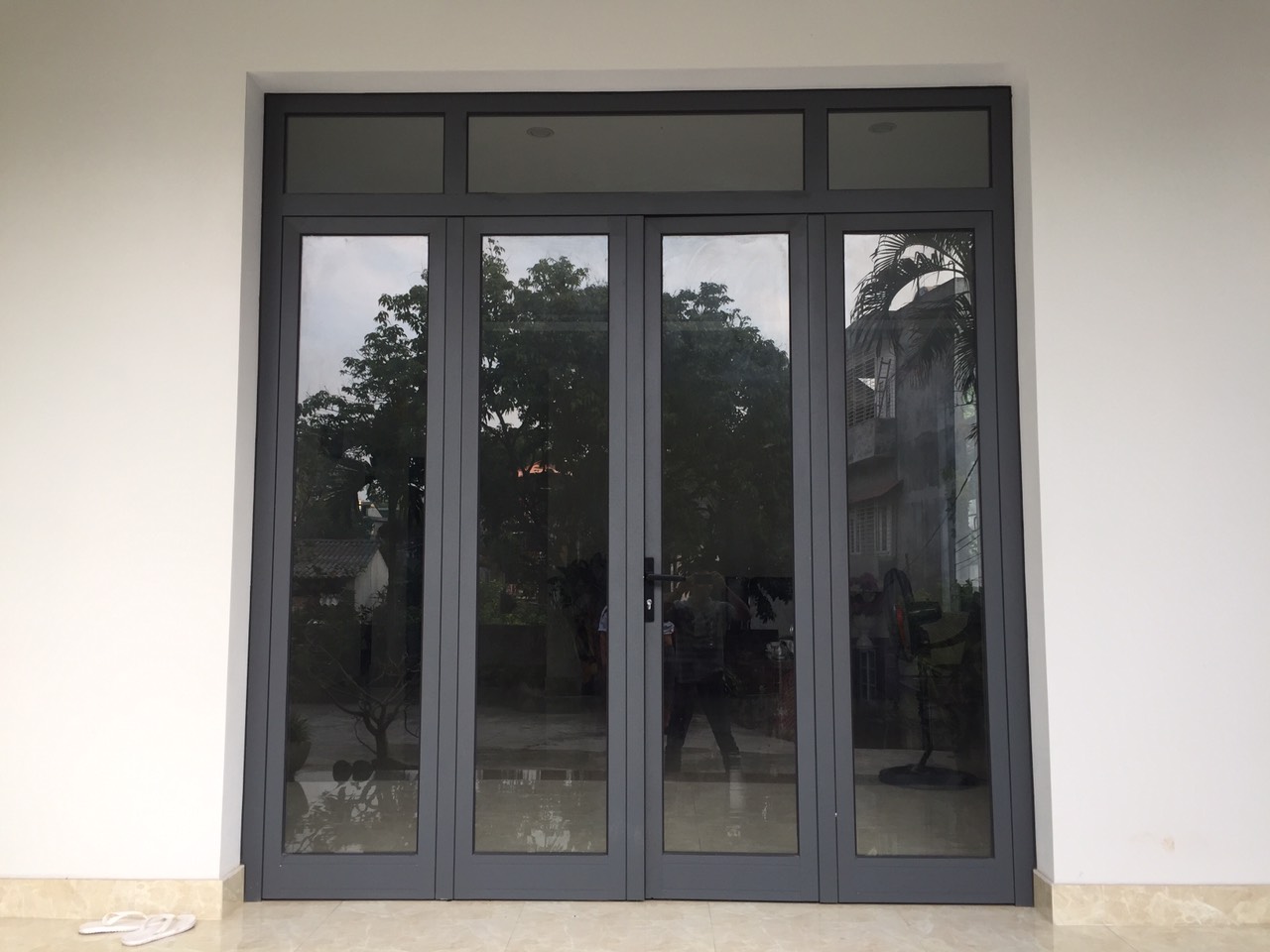 Cửa đi 4 cánh mở quay