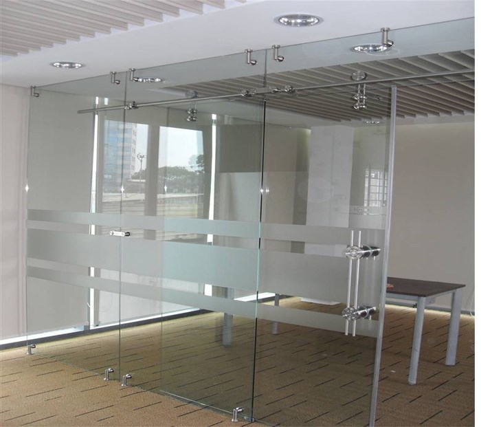 Cửa kính cường lực