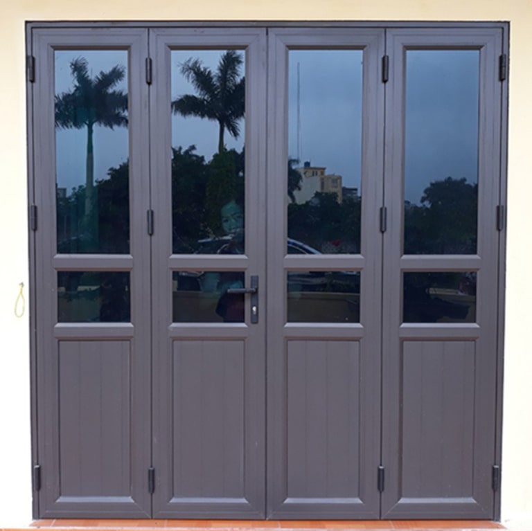 Cửa nhôm kính pano đặc