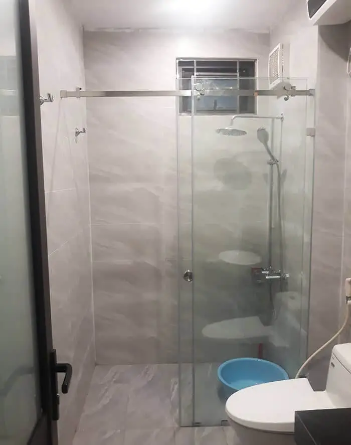Phòng tắm kính trượt ray