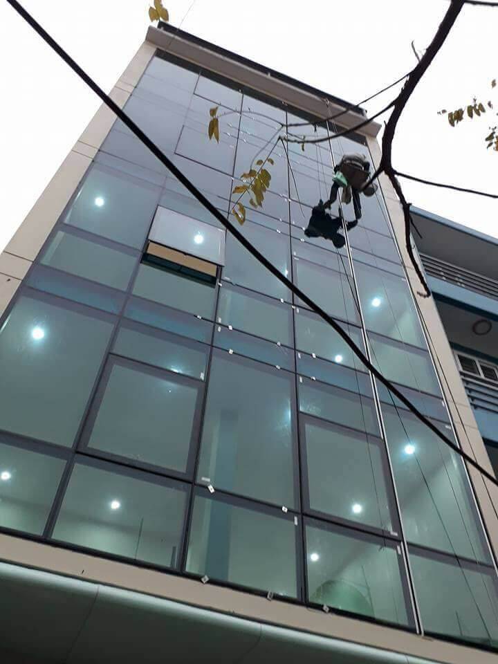 Vách nhôm kính mặt dựng