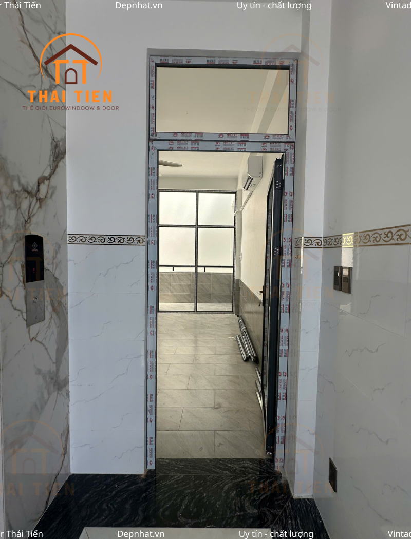 Cửa đi mở quay 1 cánh nhôm Xingfa Việt Nam