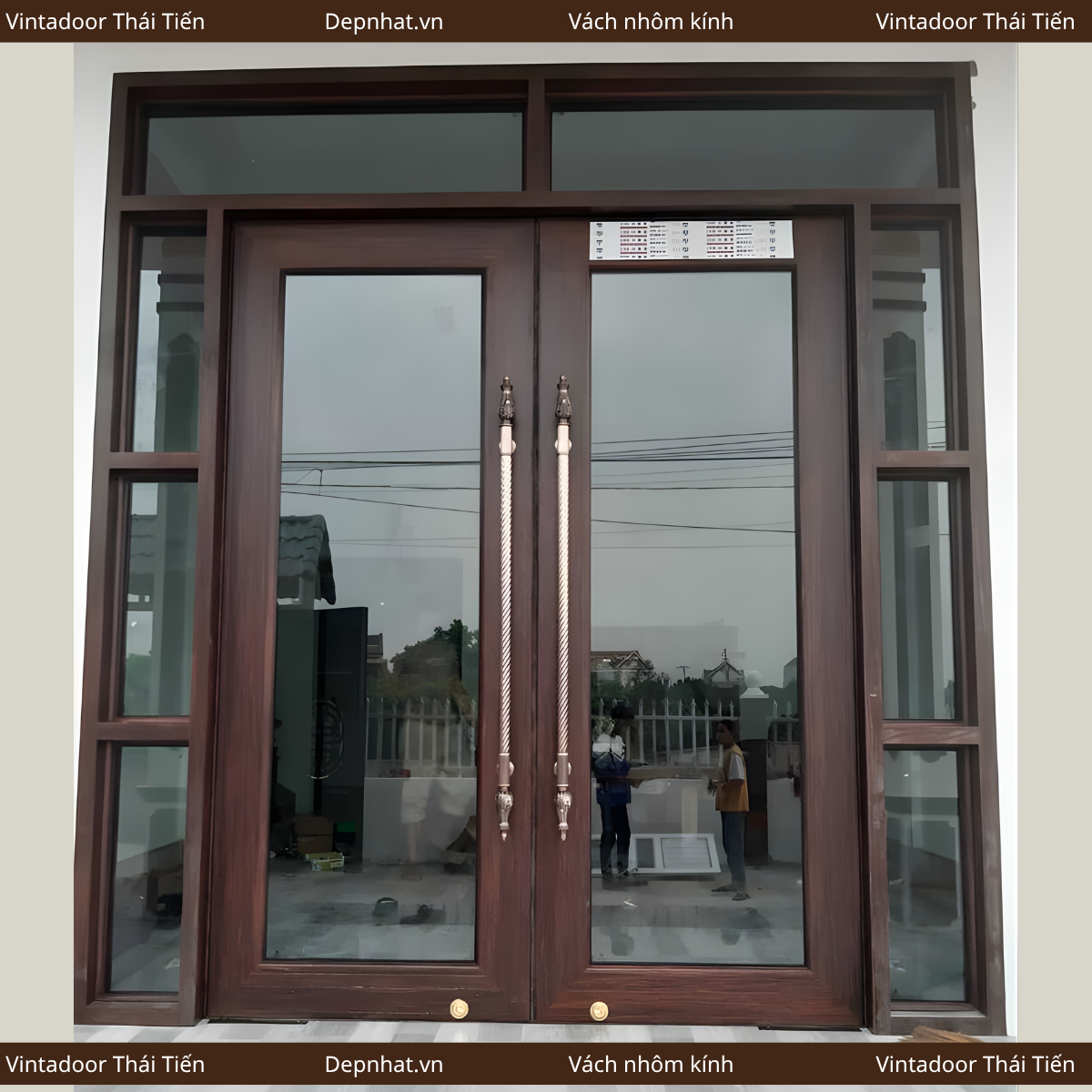 Cửa nh&ocirc;m Xingfa Việt Nam mẫu cửa 4 c&aacute;nh m&agrave;u giả gỗ ch&iacute;nh h&atilde;ng